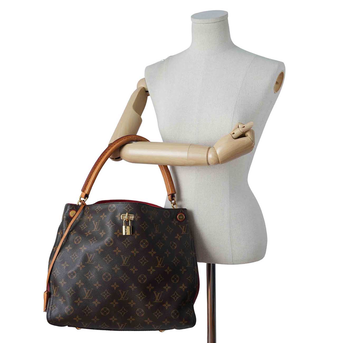 LOUIS VUITTON(USED)루이비통 모노그램 가이아 숄더백